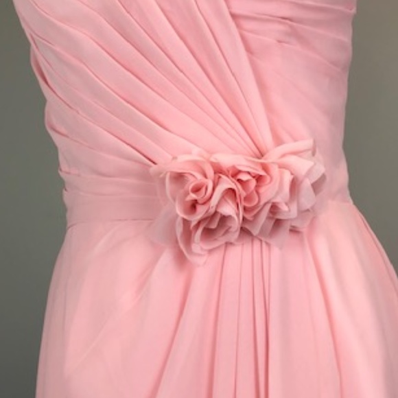 💥Host Pick💥Bridesmaid Dress With Cascading Ruffles .Sz 6 - Picture 11 of 15